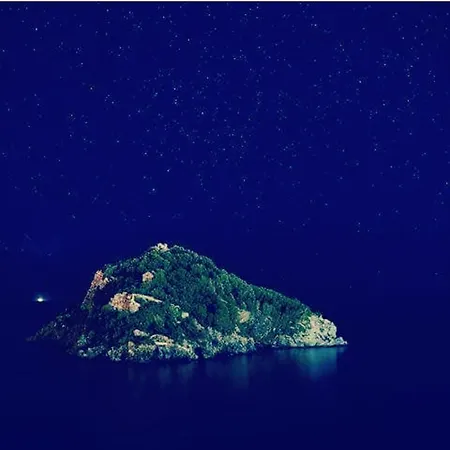 B&beach Bed & Breakfast Bergeggi