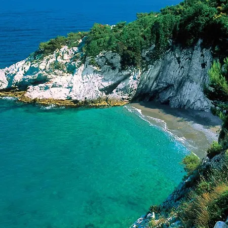 B&beach * Bergeggi