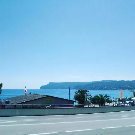 B&beach Frühstückspension Bergeggi